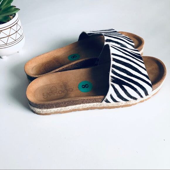 Yokono Women's 8 Calf Hair Animal Print Orthotic Comfort Slide Sandal - Picture 8 of 16